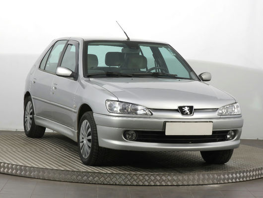 Peugeot 306 1.6 72 kW rok 2000