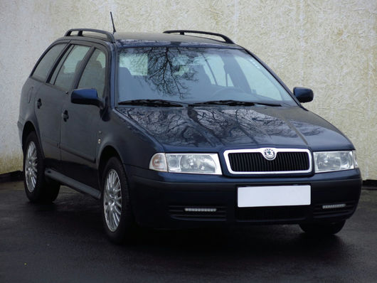 Škoda Octavia 1.6 i 75 kW rok 2002