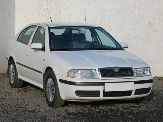 Škoda Octavia 1.6 i 75 kW rok 2003