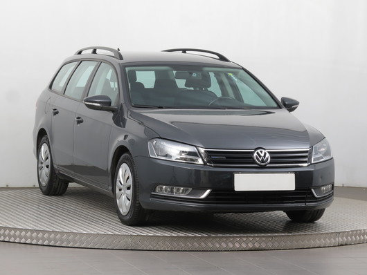VW Passat 1.6 TDi 77 kW rok 2014