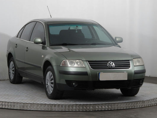 VW Passat 1.9 TDI 96 kW rok 2002