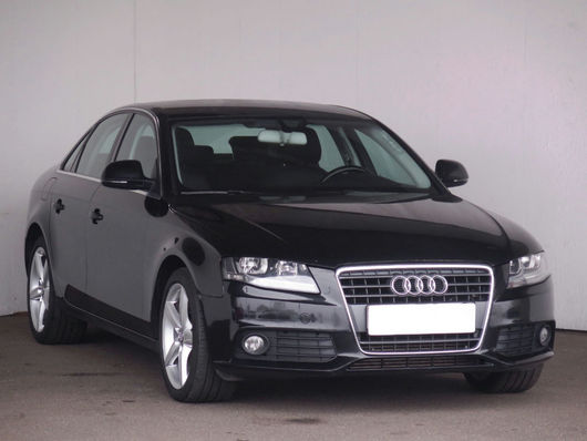 Audi A4 1.8 TSI 118 kW rok 2008