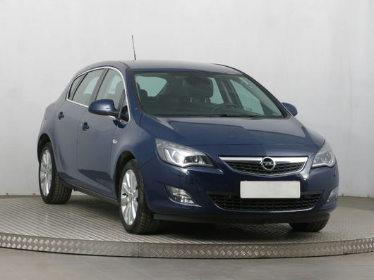 Opel Astra 1.7 CDTi 92 kW rok 2011