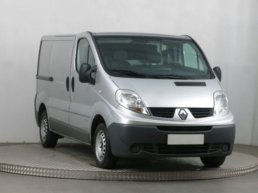 Renault Trafic 2.0 dCi 84 kW rok 2009