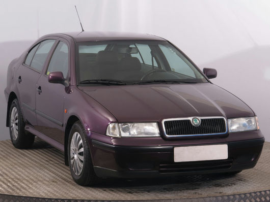 Škoda Octavia 1.6 i 74 kW rok 2000