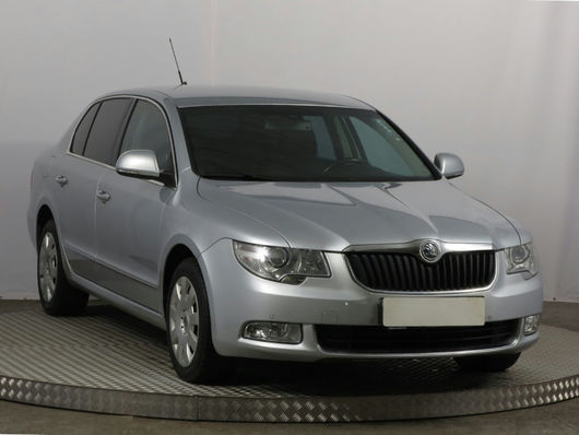 Škoda Superb 2.0 TDI 125 kW rok 2008