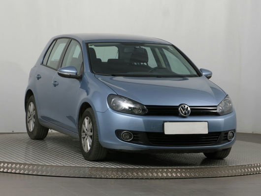 VW Golf 1.2 TSI 77 kW rok 2010