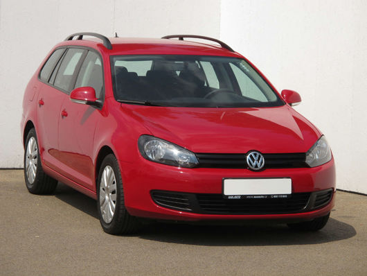 VW Golf 1.6 TDI 77 kW rok 2011