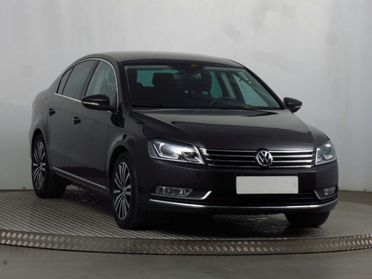 VW Passat 1.4 TSI 90 kW rok 2011