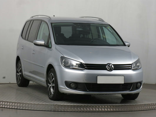 VW Touran 1.6 TDI 77 kW rok 2012