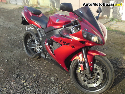 YAMAHA R1 2005